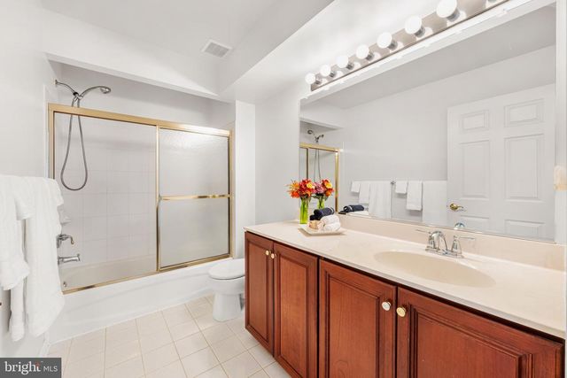 11 HARVEST DRIVE, Plainsboro, NJ 08536