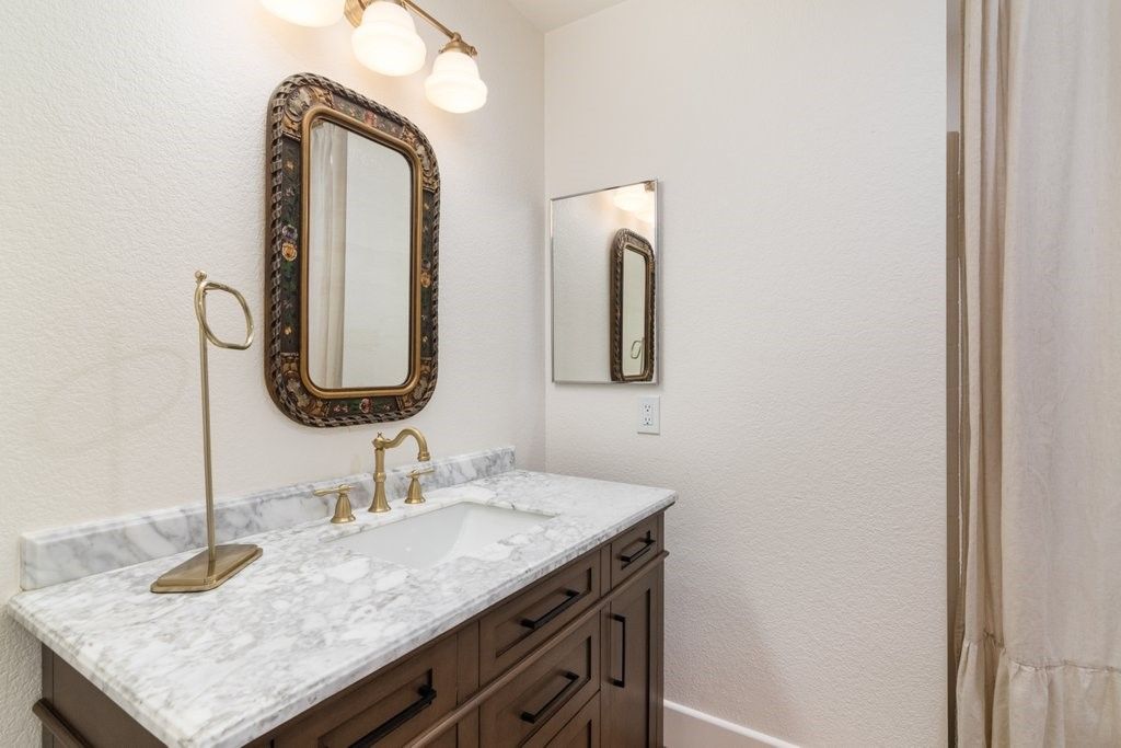 Image 16 of property listing at 43634 Corte Cabral, Temecula, CA 92592