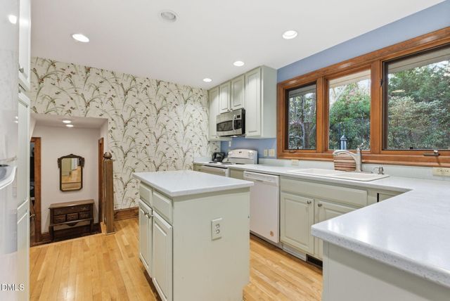 1513 Dellwood Drive, Raleigh, NC 27607