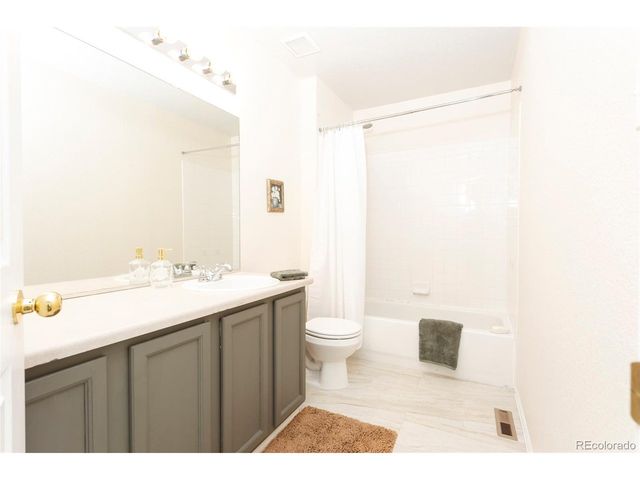 6128 Shamrock Cir, Frederick, CO 80530