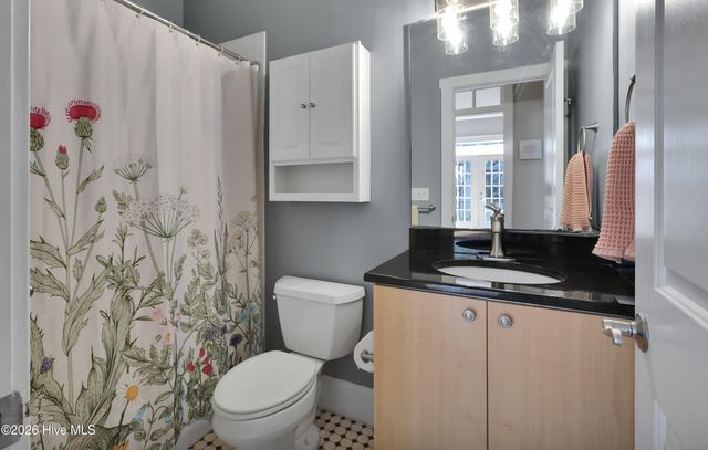 715 N 4th Street Apt 205, Wilmington, NC 28401