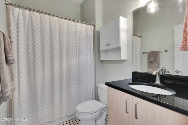 715 N 4th Street Apt 205, Wilmington, NC 28401