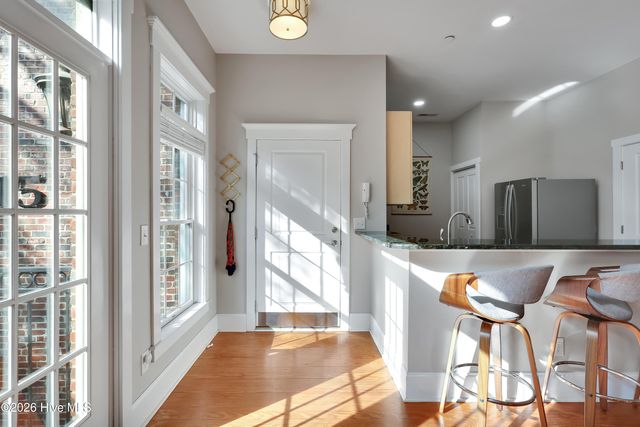 715 N 4th Street Apt 205, Wilmington, NC 28401