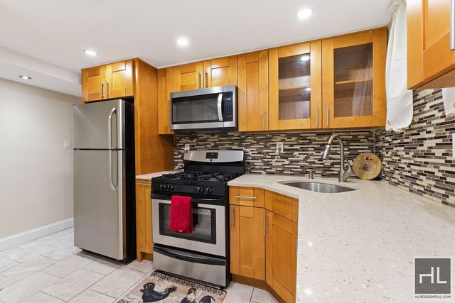 675 E 53rd Street, New York City, NY 11203