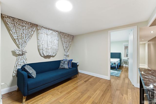 675 E 53rd Street, New York City, NY 11203