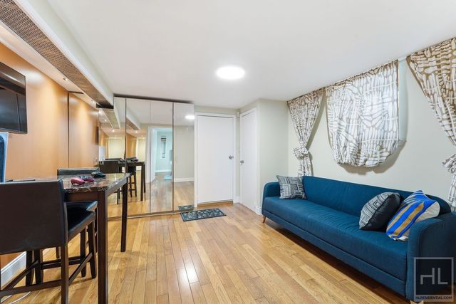 675 E 53rd Street, New York City, NY 11203