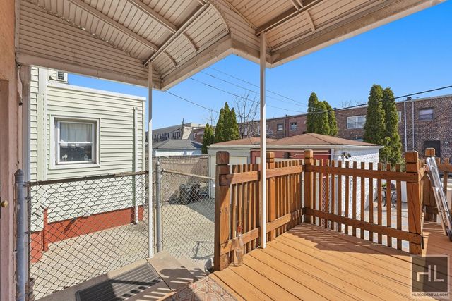 675 E 53rd Street, New York City, NY 11203
