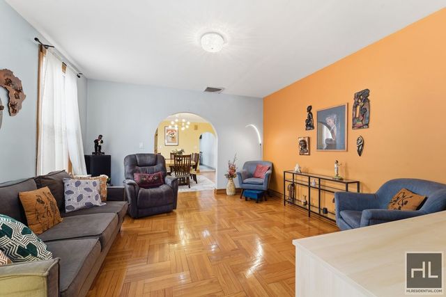 675 E 53rd Street, New York City, NY 11203