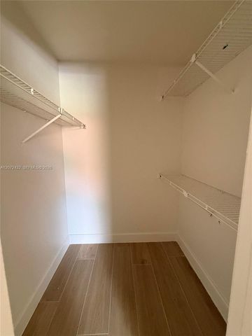 3450 N Pinewalk Drive N 421, Margate, FL 33063