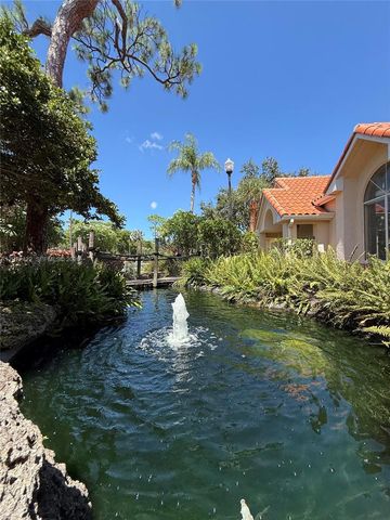 3450 N Pinewalk Drive N 421, Margate, FL 33063