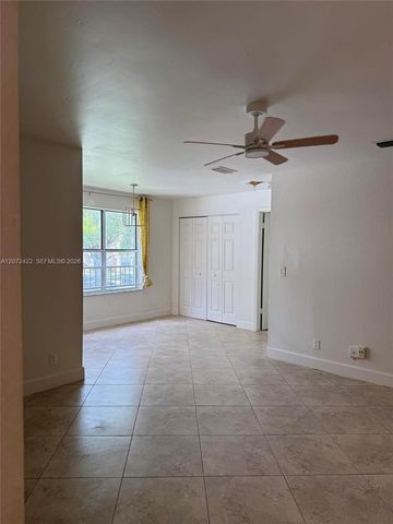 3450 N Pinewalk Drive N 421, Margate, FL 33063