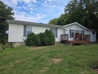 29454 W 335th Street, Osawatomie, KS 66064