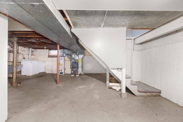 1527 Wentworth Avenue, Calumet City, IL 60409