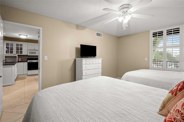 9525 BLIND PASS ROAD 206, St Petersburg, FL 33706