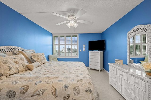 9525 BLIND PASS ROAD 206, St Petersburg, FL 33706