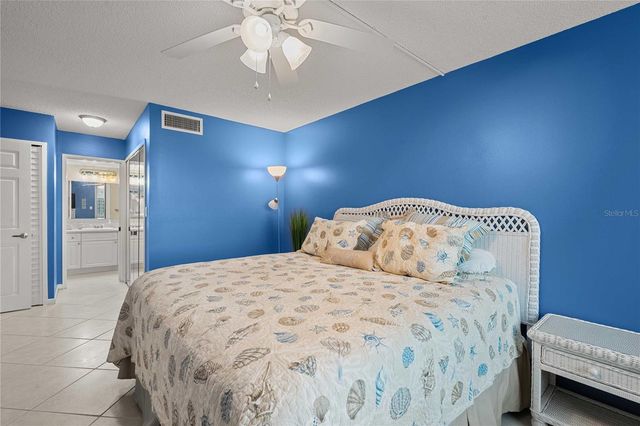 9525 BLIND PASS ROAD 206, St Petersburg, FL 33706