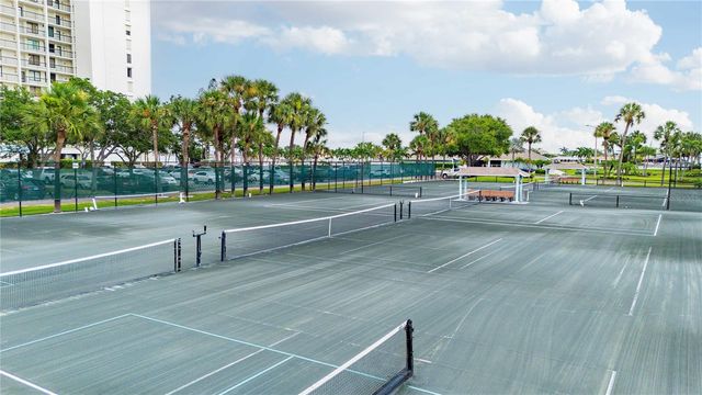 9525 BLIND PASS ROAD 206, St Petersburg, FL 33706
