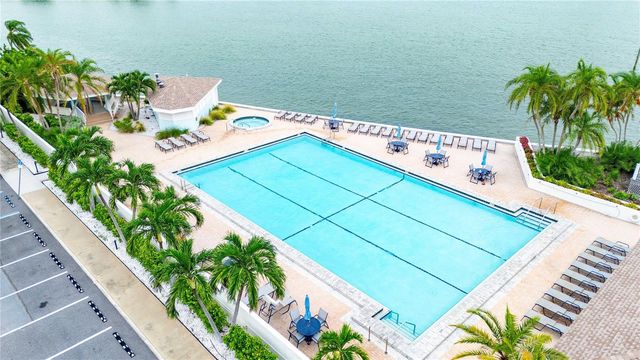 9525 BLIND PASS ROAD 206, St Petersburg, FL 33706