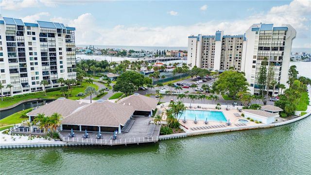 9525 BLIND PASS ROAD 206, St Petersburg, FL 33706