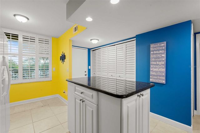 9525 BLIND PASS ROAD 206, St Petersburg, FL 33706