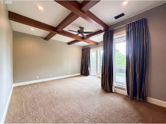 2835 Nw PINNACLE Dr, Portland, OR 97229