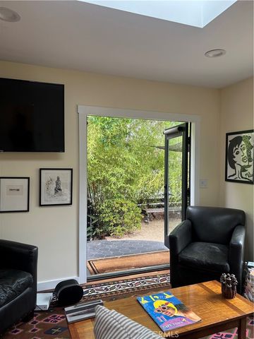 1900 Berkeley, Echo Park, CA 90026