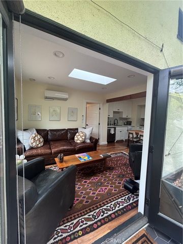 1900 Berkeley, Echo Park, CA 90026