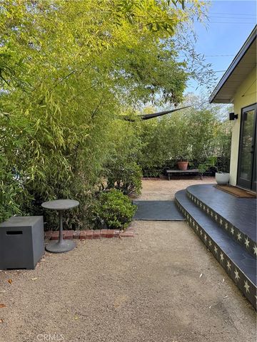 1900 Berkeley, Echo Park, CA 90026