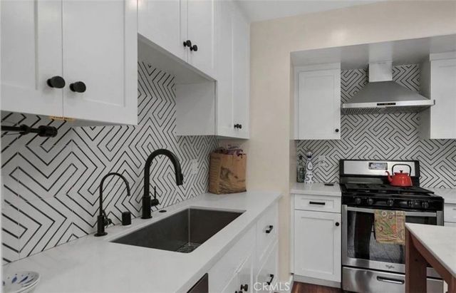 1900 Berkeley, Echo Park, CA 90026