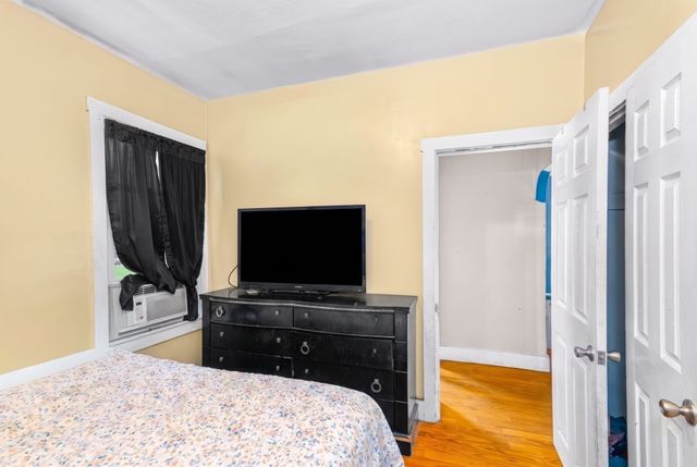 84 Cory St, Fall River, MA 02720