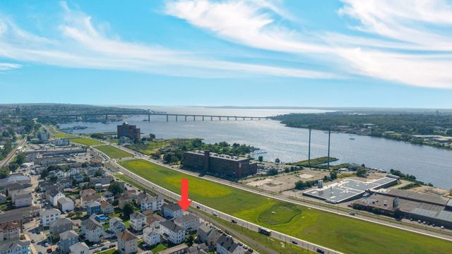 84 Cory St, Fall River, MA 02720