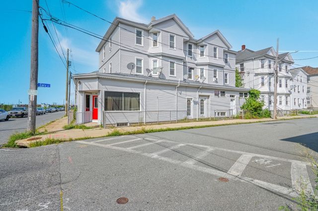 84 Cory St, Fall River, MA 02720