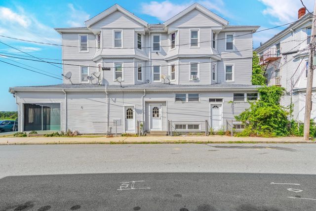 84 Cory St, Fall River, MA 02720