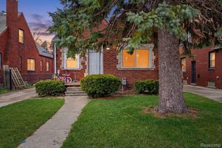 11437 Kenmoor Street, Detroit, MI 48205