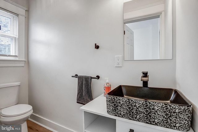 810 MARIETTA PL NW, Washington, DC 20011