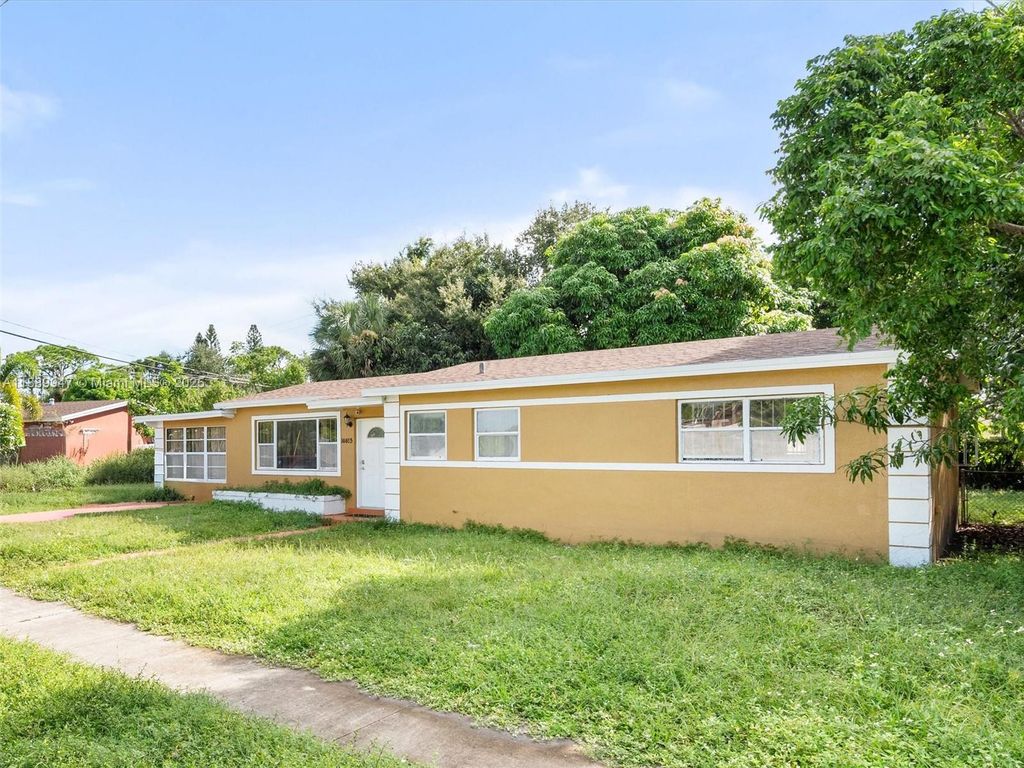 16815 NW 38th Ct, Miami Gardens, FL 33055