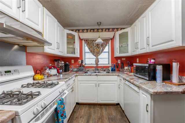 2803 Hinton Dr Drive, Lake Charles, LA 70615