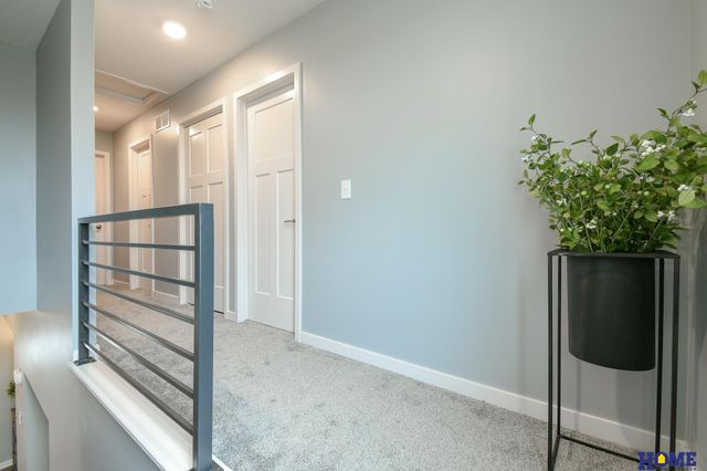 5866 S 94th Street, Lincoln, NE 68526