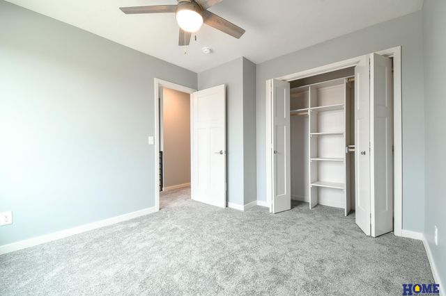 5866 S 94th Street, Lincoln, NE 68526