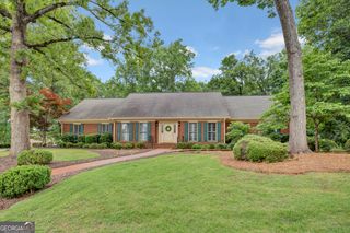1140 Azalea Circle SE, Conyers, GA 30013