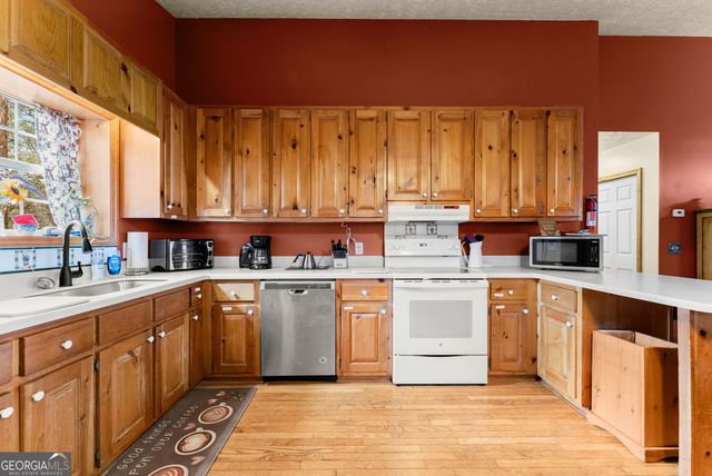 22 Highland Road, Sautee Nacoochee, GA 30571