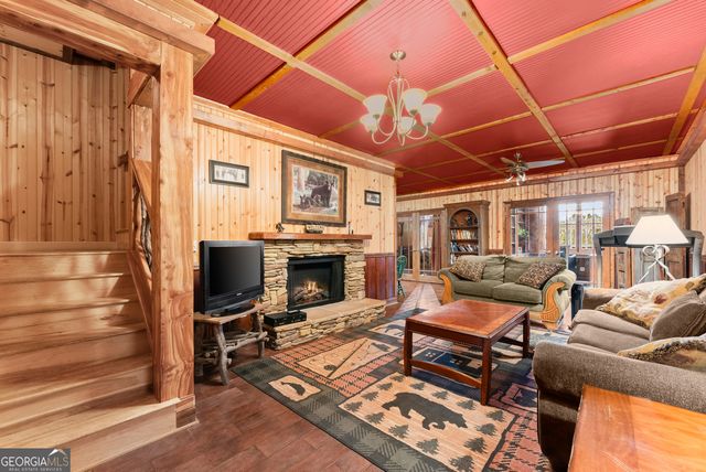 22 Highland Road, Sautee Nacoochee, GA 30571