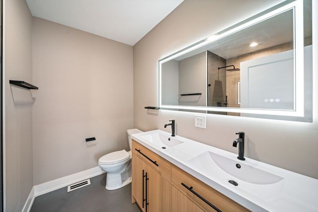 932 N Trumbull Avenue, Chicago, IL 60651