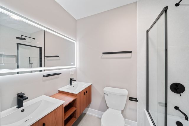 932 N Trumbull Avenue, Chicago, IL 60651