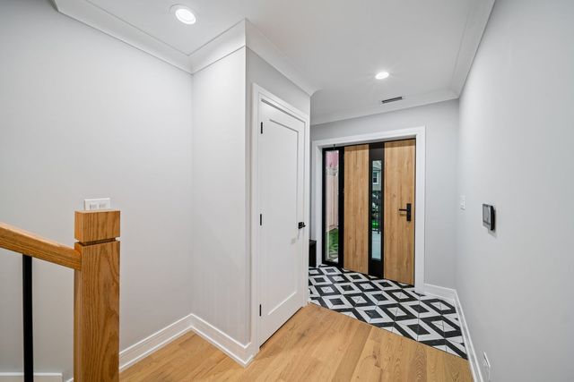 932 N Trumbull Avenue, Chicago, IL 60651