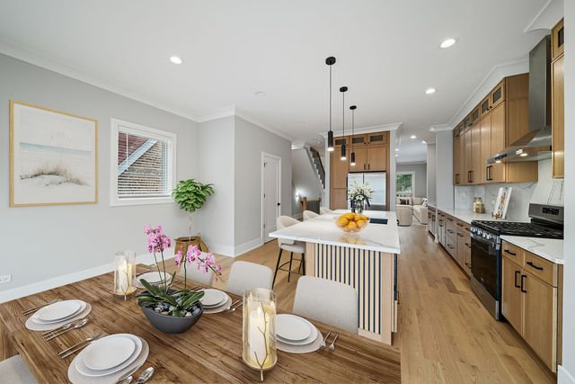 932 N Trumbull Avenue, Chicago, IL 60651