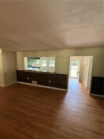 821 Shipp Circle NW, Conyers, GA 30012