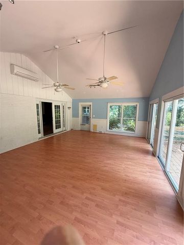 821 Shipp Circle NW, Conyers, GA 30012
