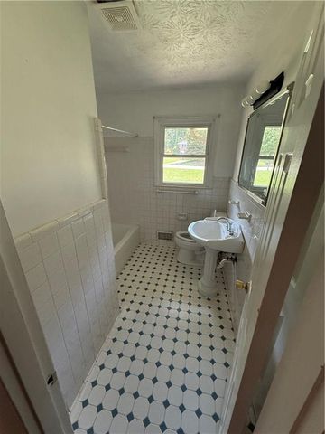 821 Shipp Circle NW, Conyers, GA 30012