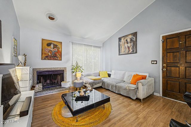 720 E ALICE Avenue 206, Phoenix, AZ 85020